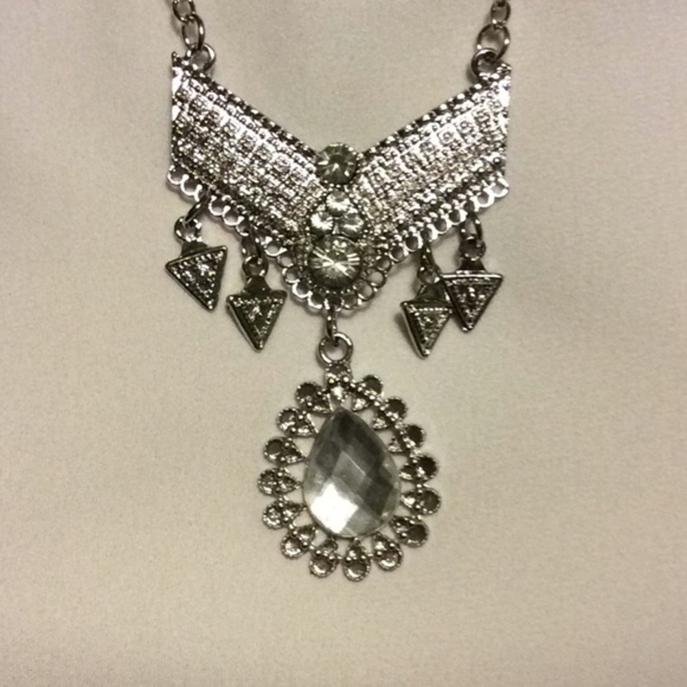 ⭐️Discount Shipping⭐️ Multi Stone Design Drop - Picture 4 of 5